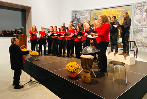 Das Günztaler Vocalensemble beim Herbstkonzert 2025 im Kunerth Museum in Ottobeuren